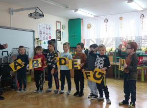 Koncert edukacyjny Uli Pakuły pt.: „Czytajmy bajeczki, książeczki”.