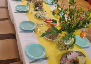 świątecznie nakryty stół